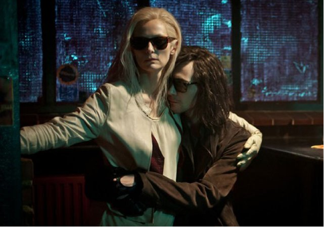 Es geht allerdings auch Indie: Tilda Swinton als depressive Vampirin in Jim Jarmuschs "Only Lovers Left Alive". Ab 19. Dezember 2013 in den deutschen Kinos.