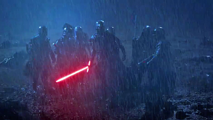 Disney lässt uns nicht im Regen stehen, wenn es um neue TV-Spots zu „Star Wars“ geht.