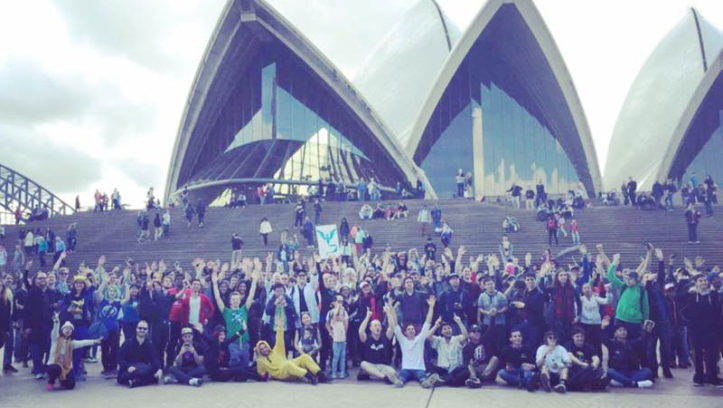 Über 2000 Menschen haben sich vergangenes Wochenende in Sydney zu einem Pokémon Go Walk getroffen.