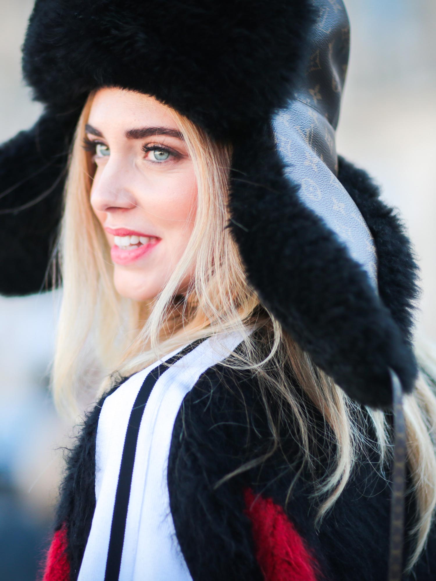 muetze-trend-winter-2016-street-style-gettyimages-612905682-2