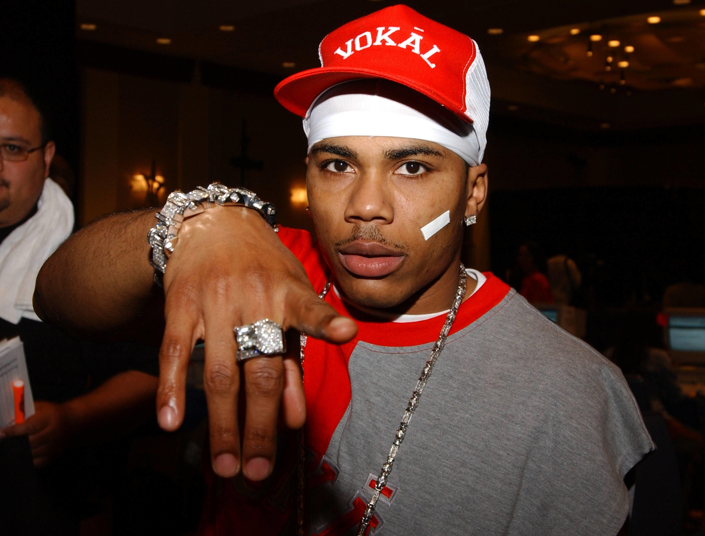 Us Rapper Nelly Entschuldigt Sich F R Explizites Video Musikexpress