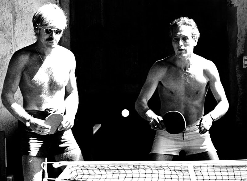 Robert Redford and Paul Newman playing ping-pong