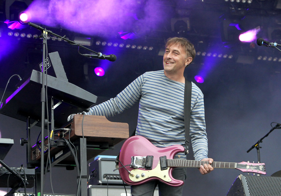 Ein gut aufgelegter Yann Tiersen eröffnete das internationale Programm des Flow Festivals.