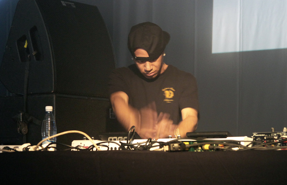 Im Black Tent präsentierte AraabMuzik seine Fähigkeiten an seinen Drum-Pads