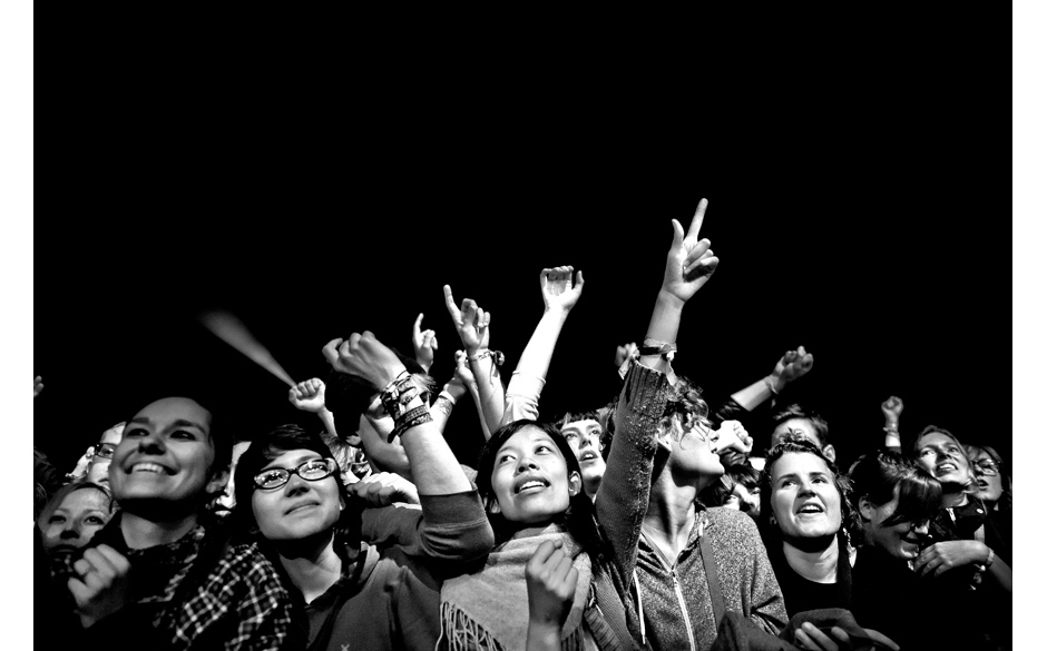 Fan-Ekstase in den ersten Reihen bei Blur. Jeder weiß: Es könnte das vorerst letzte Mal sein mit dieser Band.