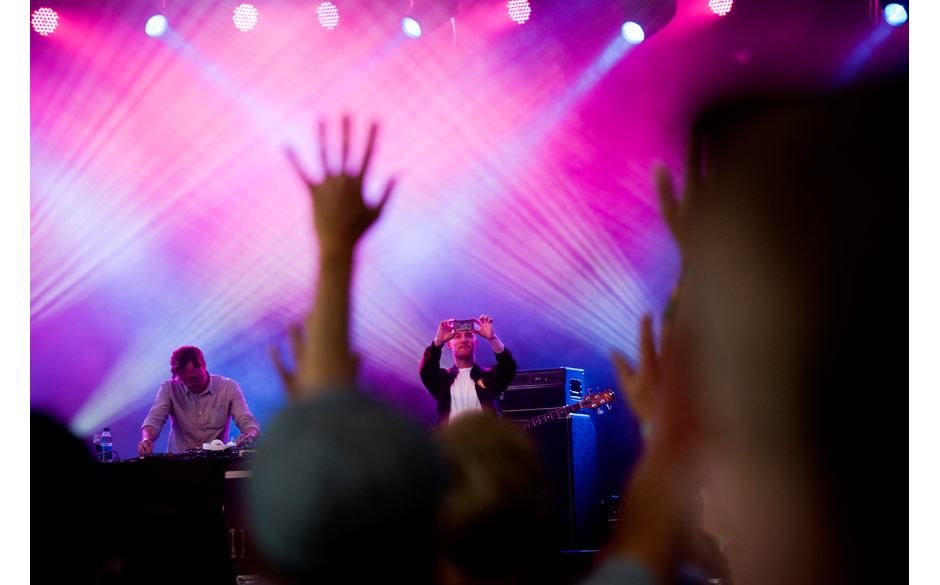 Blick auf die Bühne.