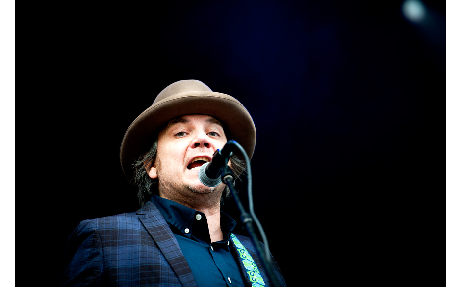 Und Jeff Tweedy trägt wieder mal Hut.