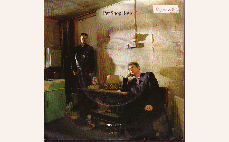 Platz 3: It's A Sin - Das Spannungsfeld zwischen Neil Tennants katholischer Erziehung und seiner Homosexualität, gegossen...