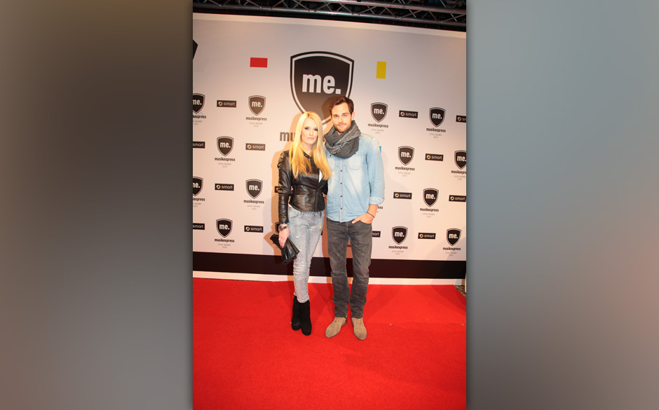 Mirja Du Mont mit Begleitung