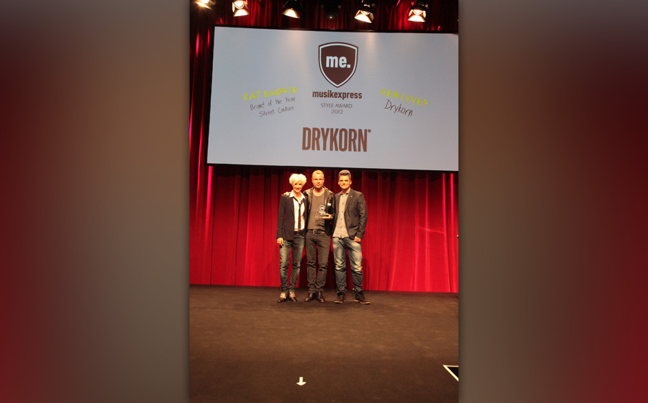 Wanda Badwal und Felix Rachor mit Marco Götz ("Brand of the Year, Street Couture": Drykorn)