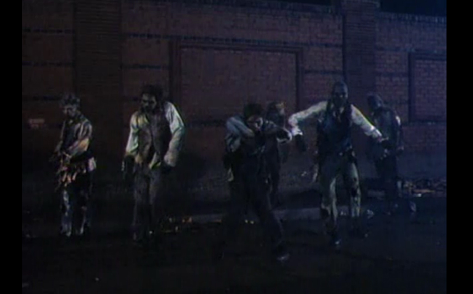 Michael Jackson: "Thriller". Stellvertretend für alle Jackson-Choreographien: Eine Mischung aus Zombiewalk, Slutwalk und ...