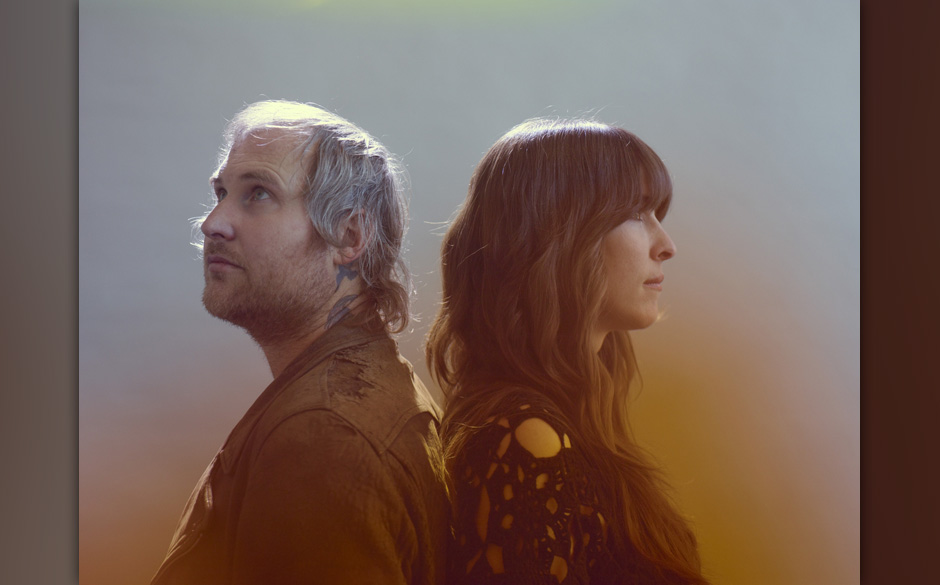 Aaron Coyes und Indra Dunis von Peaking Lights