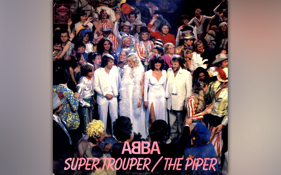 4. "Super Trouper". Unter der Oberfläche ein Drama.  Wie keine zweite Band beherrschen ABBA den Trick,  Glockenspiel-Melo...