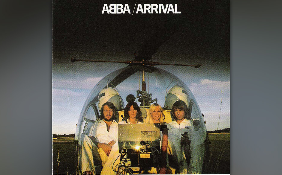 20. "Arrival": Eine Königsdisziplin ist das Lied ohne Worte, das nur über einen Chor Stärke findet. Das ohne Text ausko...