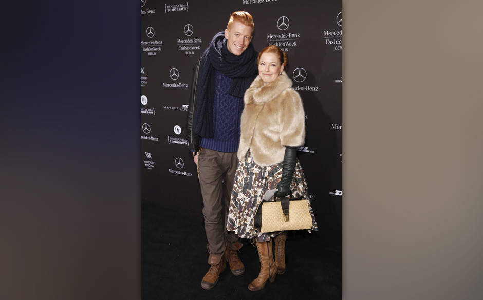 Enie van de Meiklokjes und Freund Tobias Staerbo.
Mercedes-Benz Fashion Week Berlin Autumn/Winter 2013 in Berlin am 15.01....