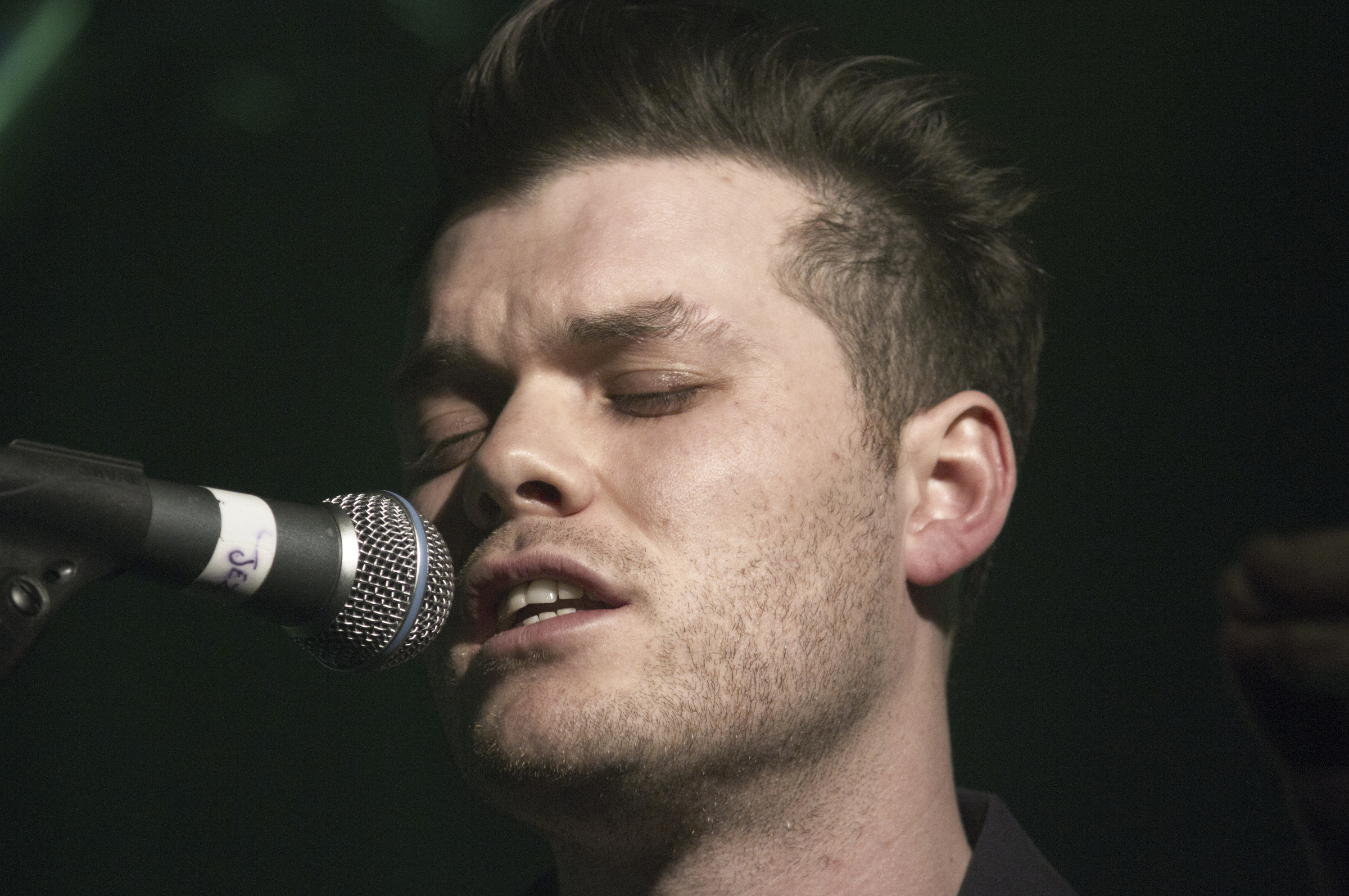 Jeremy Pritchard beim Konzert in Berlin