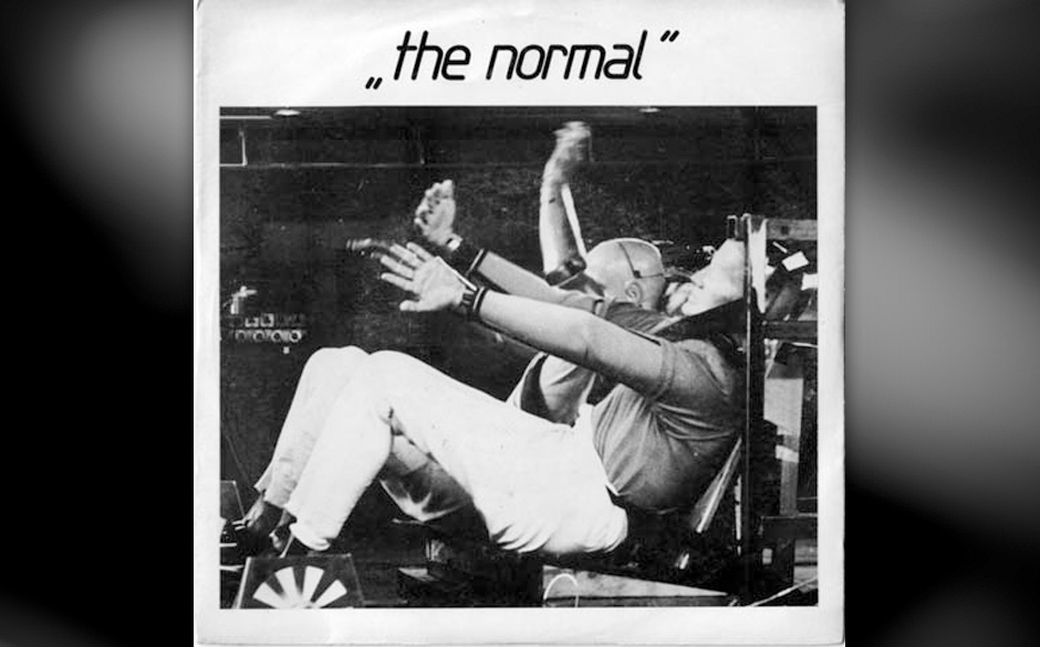 1. The Normal - „Warm Leatherette“ (1978)
Eher Elektropunk als Synthie-Pop, aber doch superwichtig für das Genre – ...