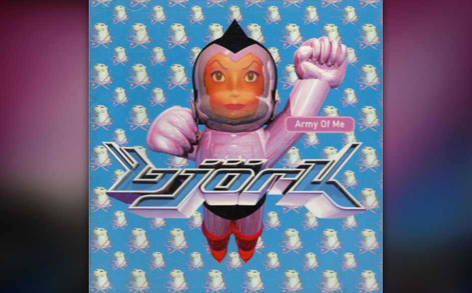 20. Björk - „Army Of Me“ (1995)
In den fast Synthie-Pop-freien Neunzigern darf man es nicht zu genau nehmen – diese...