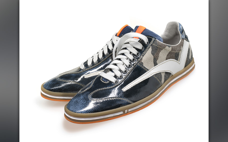 SS 2013: Sneaker aus ‚Pull-Up’-Lackleder in Kombination zu Camouflage gemustertem Material