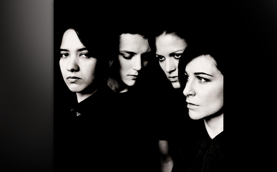 Savages - "Silence Yourself". >>> zum Stream
