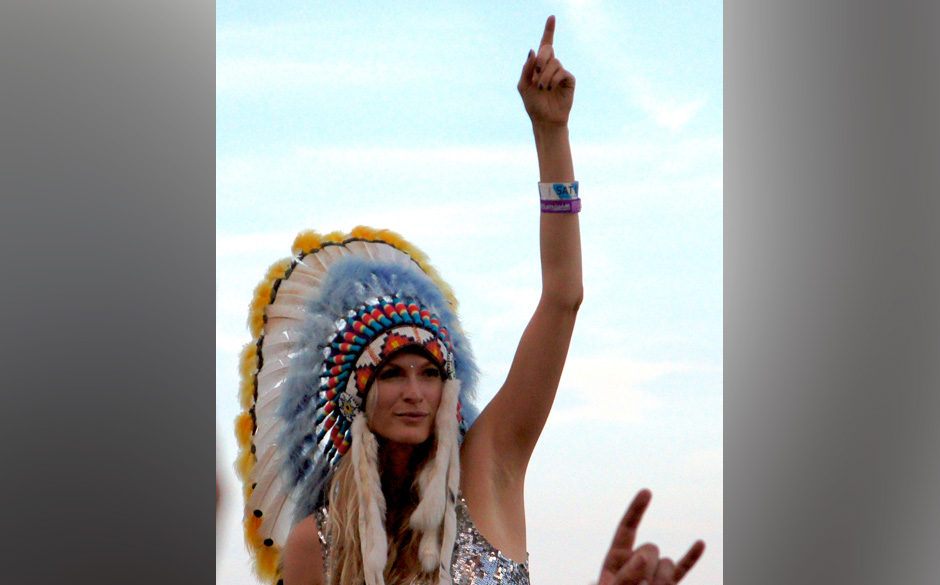 sich mit fremden Federn schmücken...