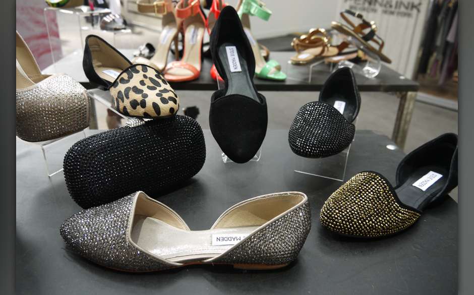 Der Nietentrend ist nicht wegzudenken: Schuhe von Steve Madden.