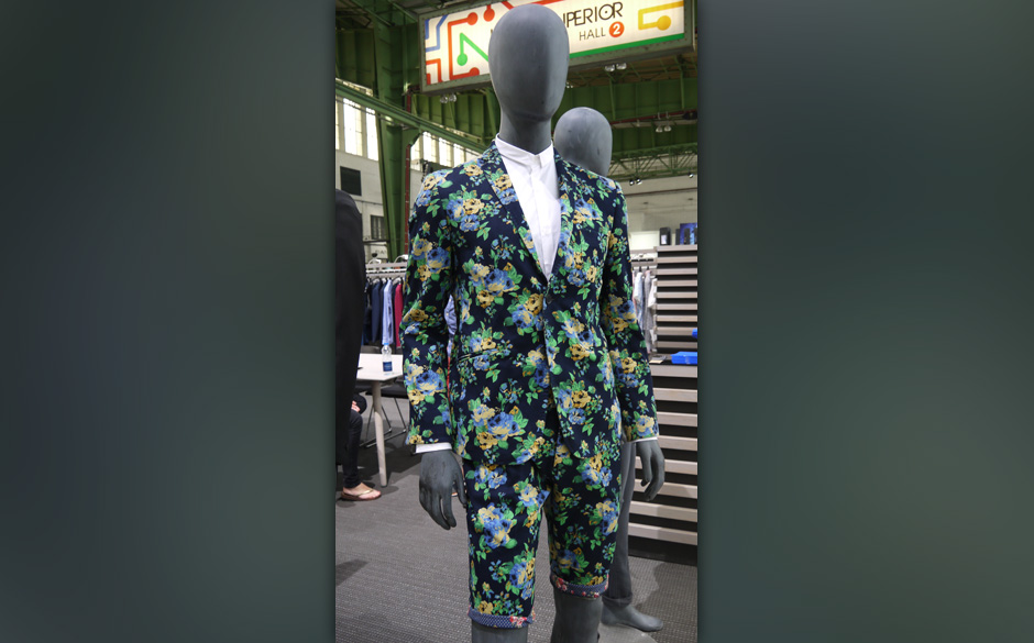 Komplett-Hawaii-Look vom Label Vito