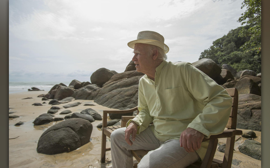 Ab dem 20.03. im Kino: DER HUNDERTJÄHRIGE, DER AUS DEM FENSTER STIEG...