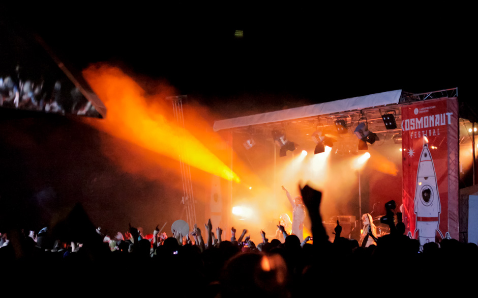 Der Höhepunkt des Abends war erreicht als die ominöse Band "Kosmonauten" die Bühne betrat.