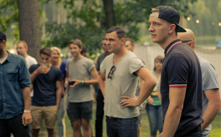 Kraftklub auf dem Gelände ihres Kosmonaut Festivals