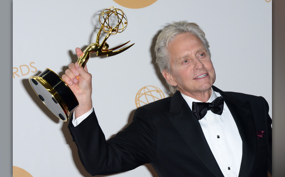 Michael Douglas gewann den Emmy als bester Hauptdarsteller für seine Rolle des Liberace in 'Behind The Candelabra'.