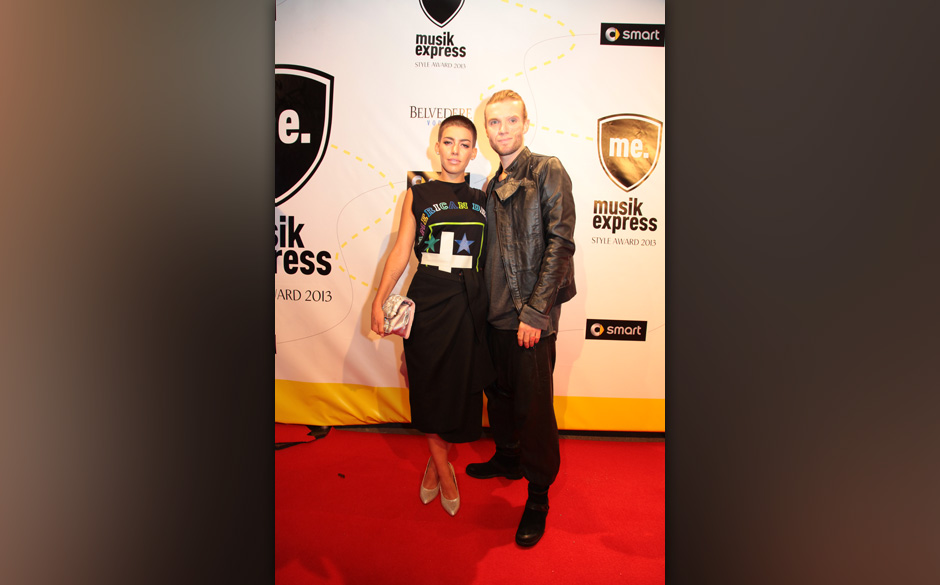 Alina Süggeler und Andi Weizel (Frida Gold)