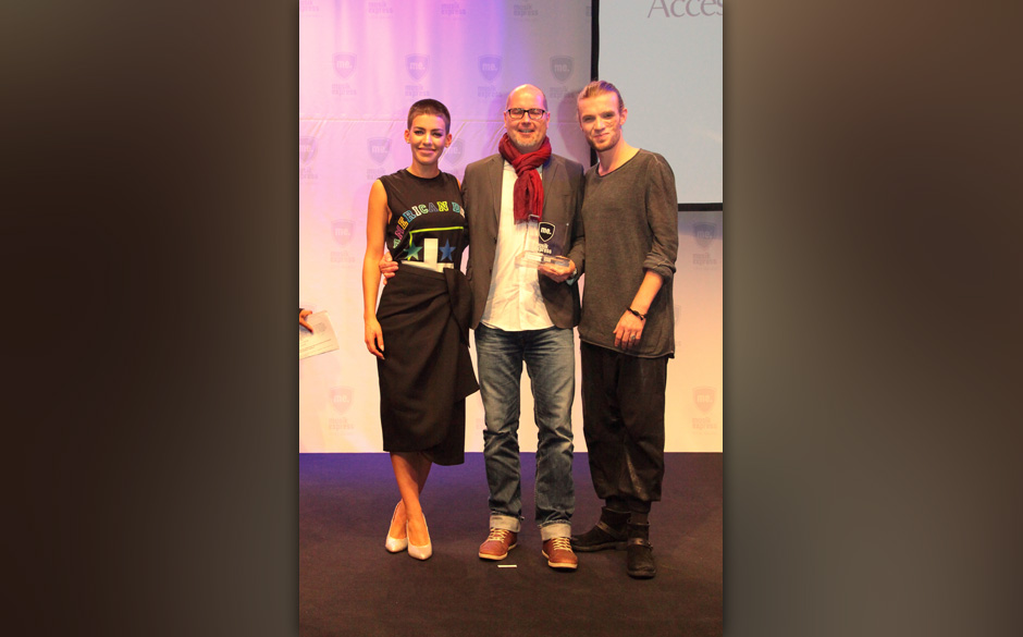 Alexander Kunkel (Ray Ban), Alina Süggeler und Andi Weizel (Frida Gold)