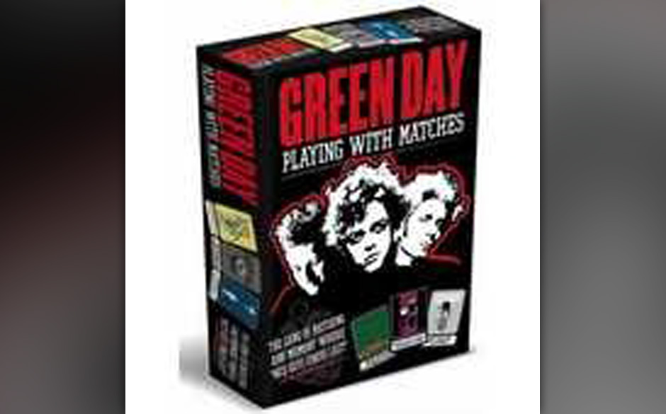 Der Beweis dafür, dass Kartenspiele total punk sind: Green Days 'Playing With Matches' von 2006 ist eine Mischung aus Mem...