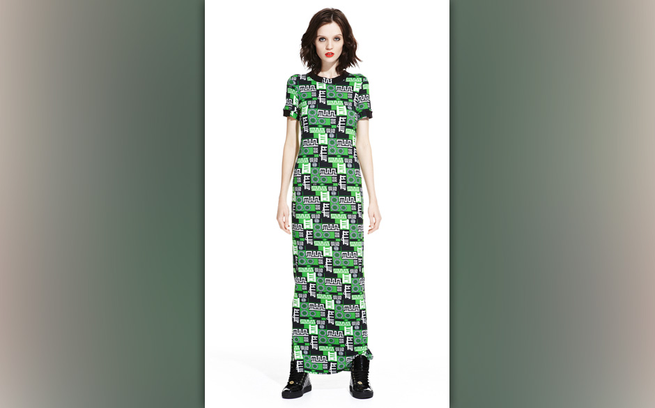 Sie designt Kleidung für mutige Damen und Herren.