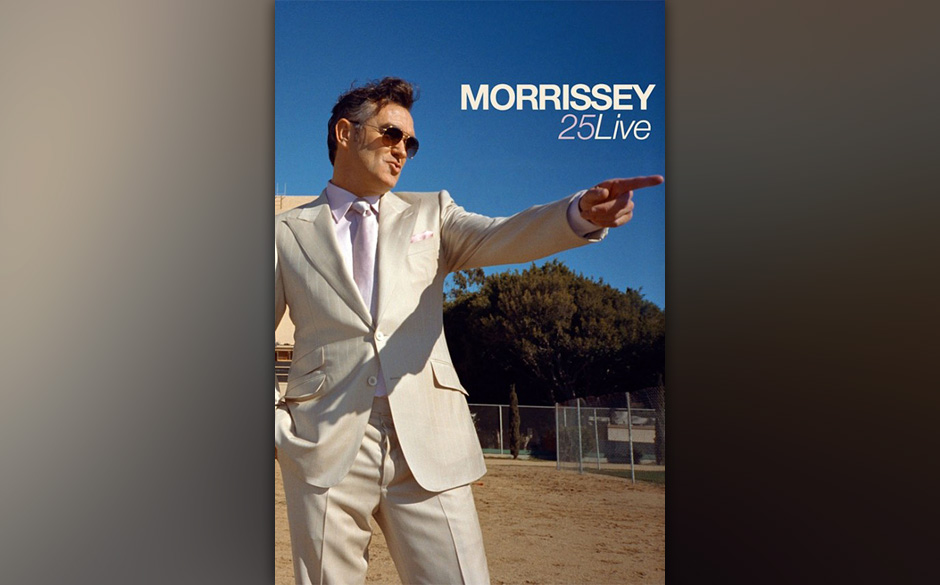 Ein Comedian, fünf Smiths-Cover, vier Hemden, ein Kind und 90 Minuten Drama – Mozzers Jubiläumsgig in der Schulaula.