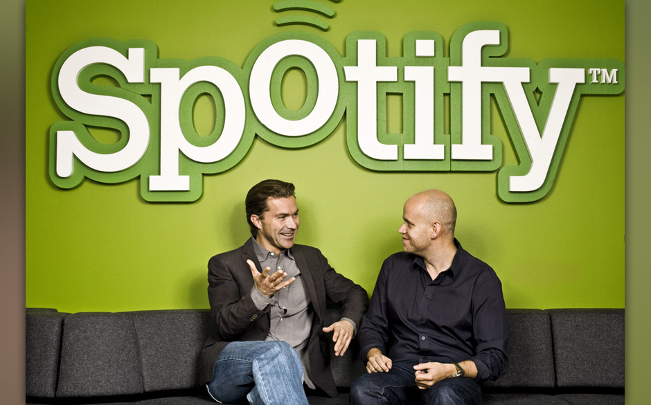 Spotify selbst (hier die beiden Gründer Daniel Ek und Martin Lorentzon, v.l.) nahm die Kritik gelassen und verwies auf di...