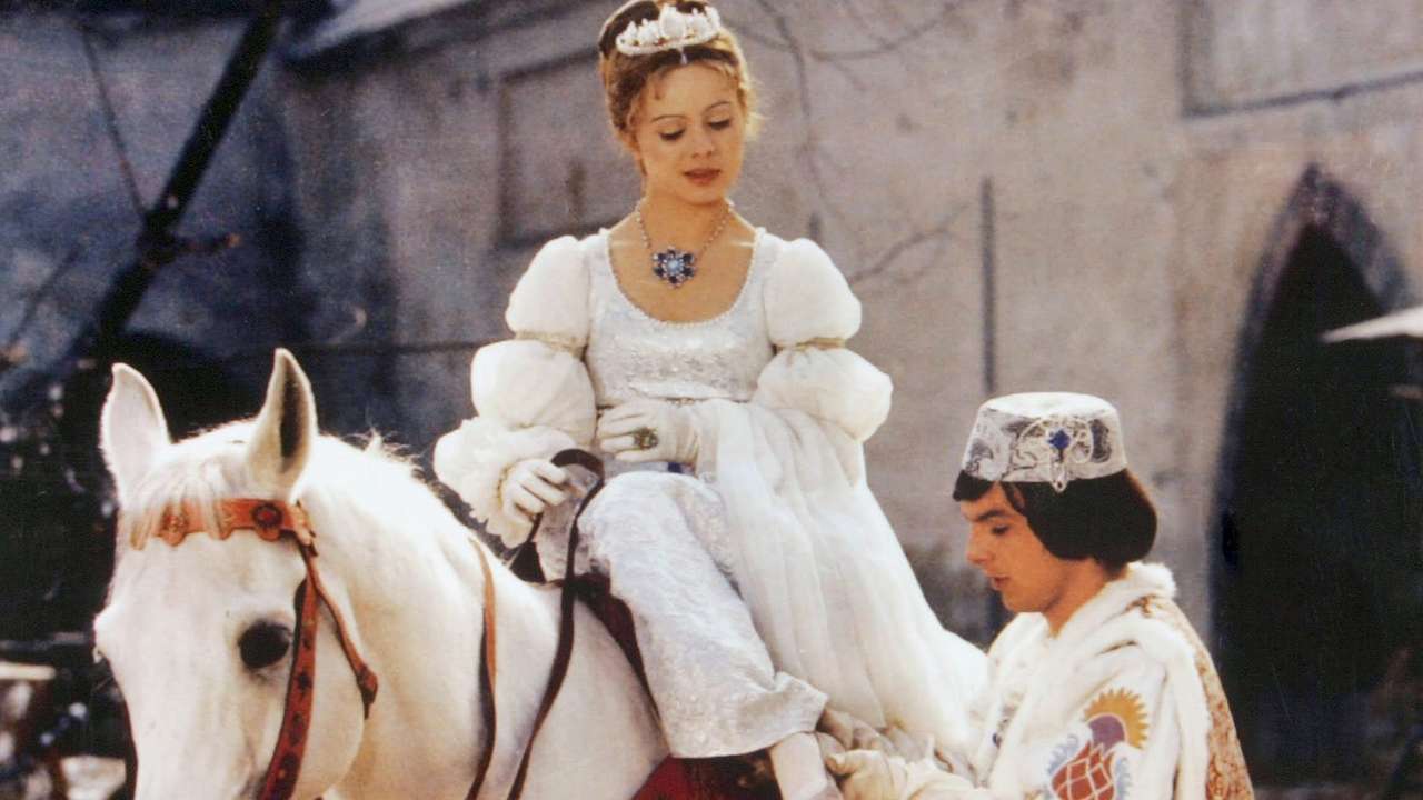 Drei Haselnüsse für Aschenbrödel