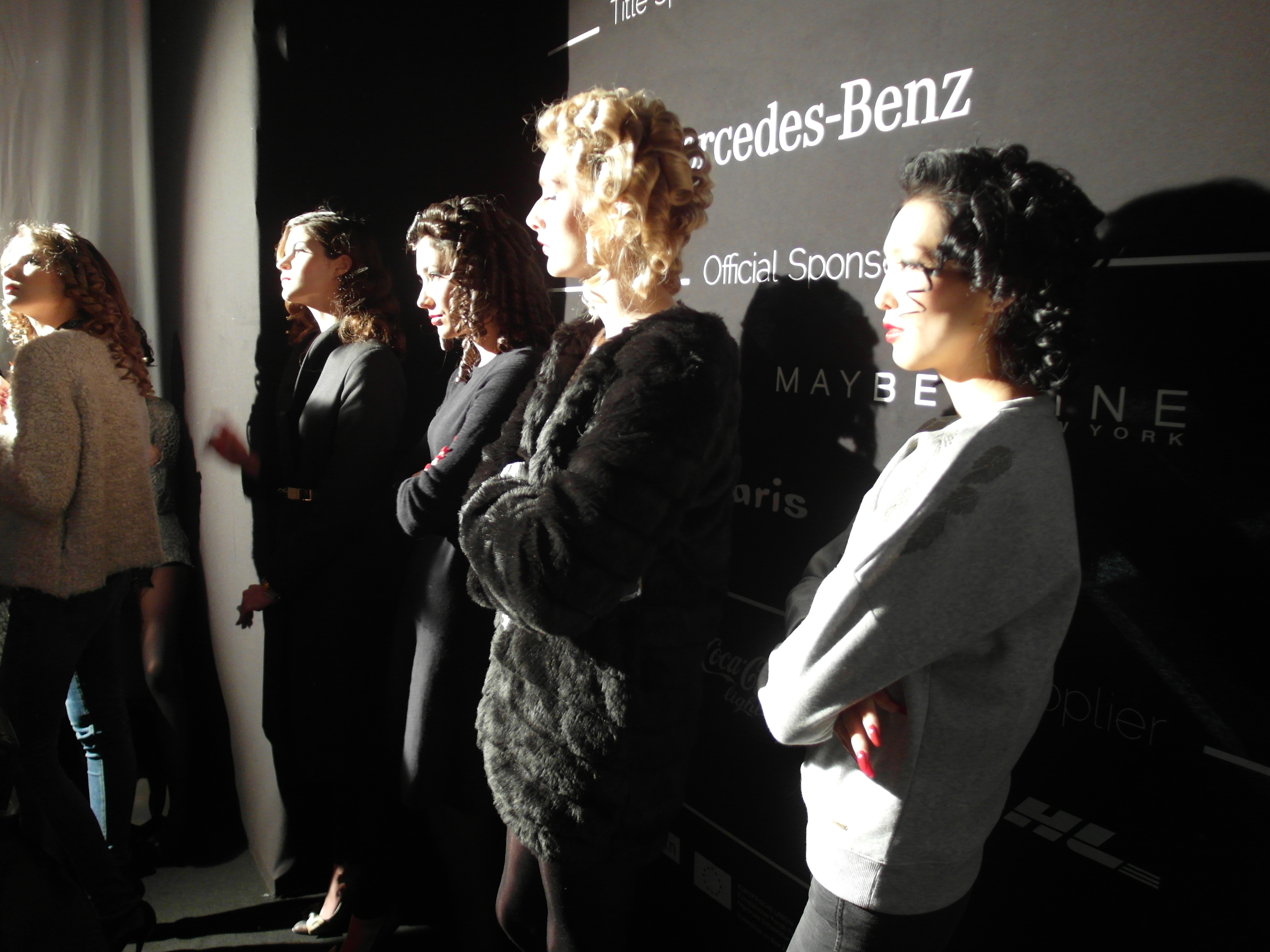 Hinter den Kulissen kurz vor der Runway-Show.