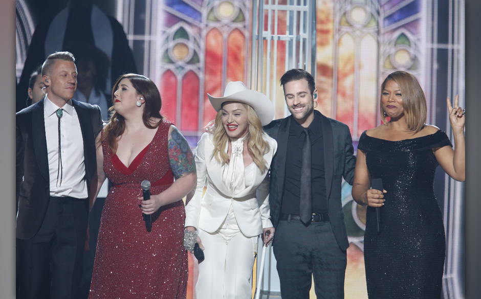 ...mit Madonna auf der Bühne.