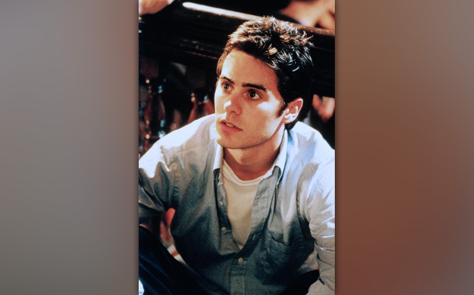 1998 spielte er den jugendlichen Zeitungsreporter Paul Gardener in "Düstere Legenden"