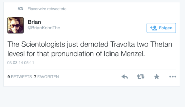 Wer den Schaden hat undsoweiter: John Travolta verhaspelt sich bei der Anmoderation beim Namen von Sängerin Idina Menzel