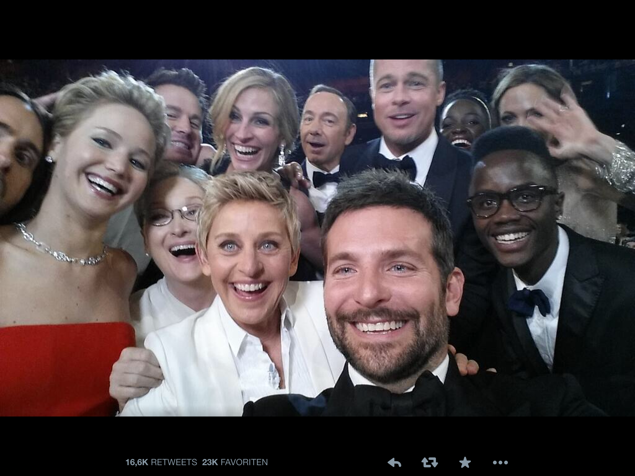 Das corpus delicti: Ellens Selfie mit einer höheren Stardichte als ganz Alpha Centauri brachte Twitter zum Erliegen.