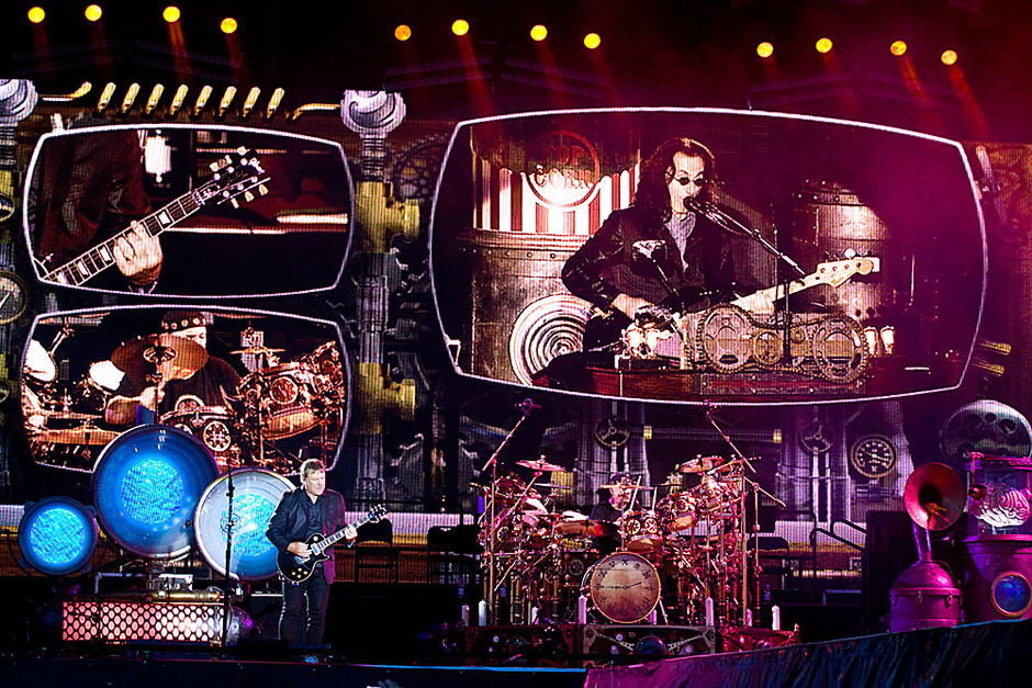 35. Rush – 9,050,583.42 Dollar