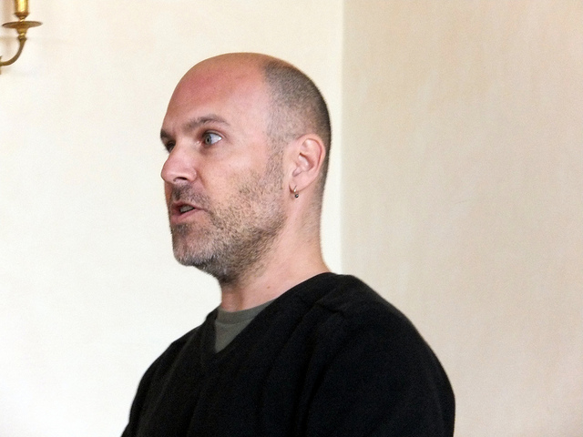 Scott Cohen gründete den Musikvertrieb The Orchard und managt Bands wie The Raveonettes und Dum Dum Girls.