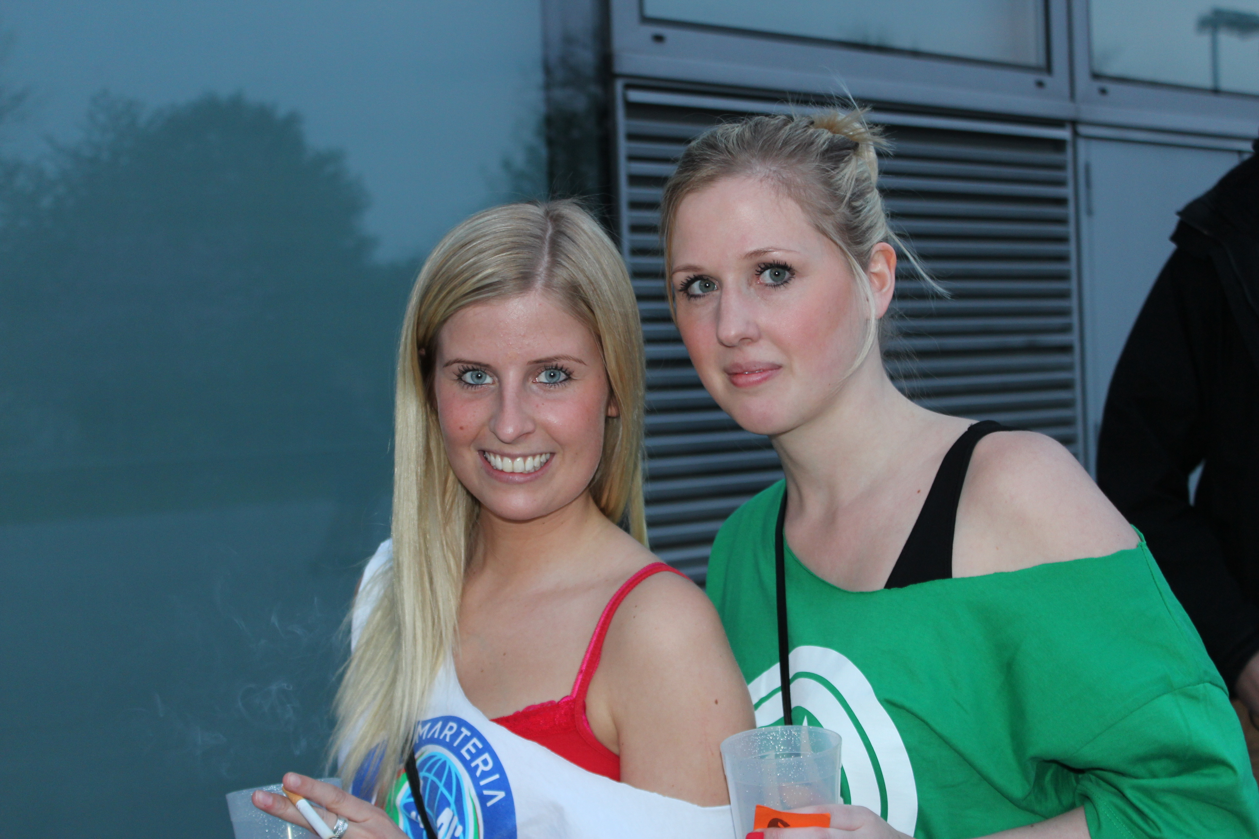 Hannah (23, Studentin) und Sabne (24, Studentin)