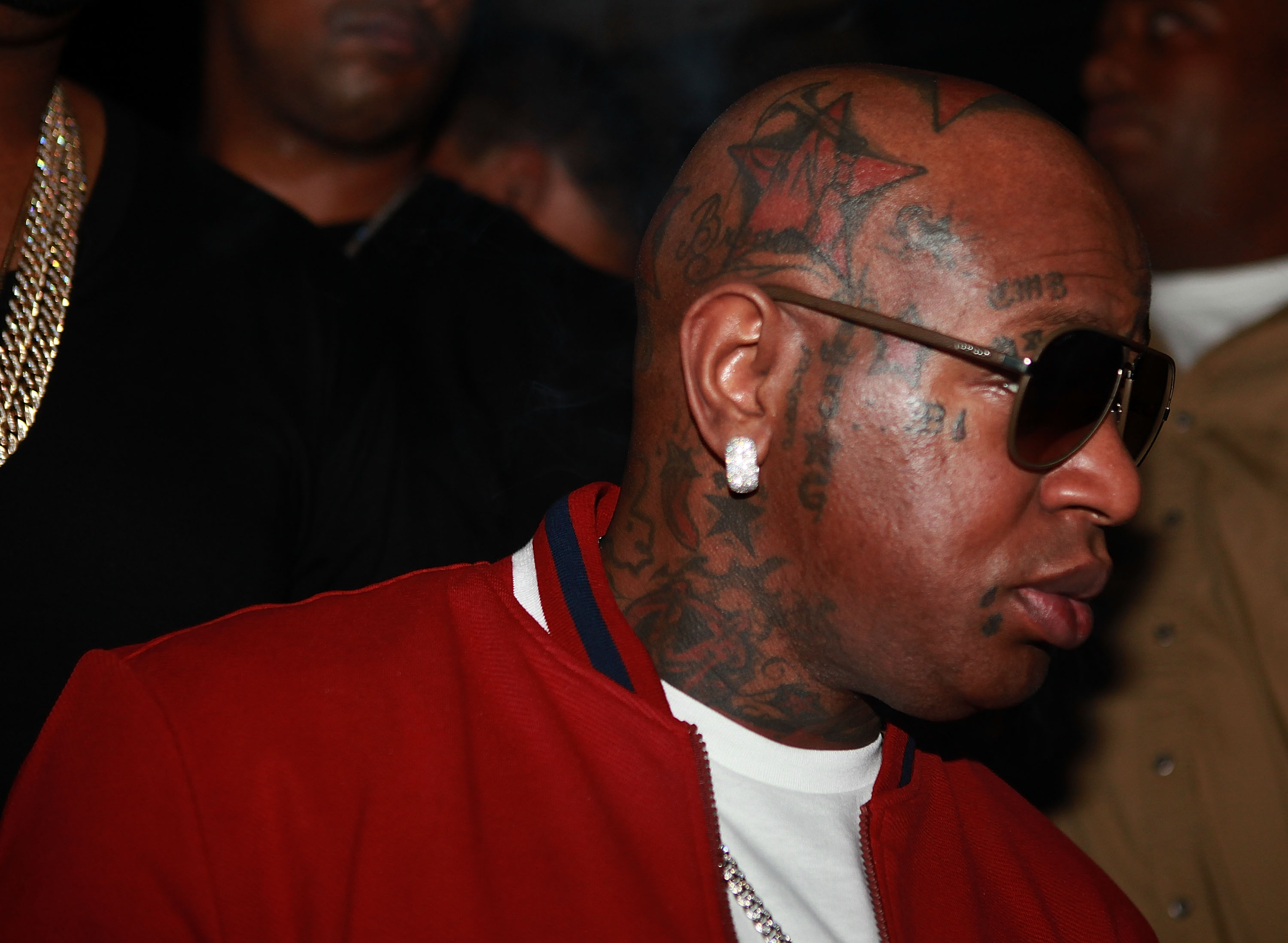 Platz 4 nimmt Brian Williams aka. BirdMan oder Baby ein. Sein Vermögen beläuft sich auf $ 160 Mio Dollar...