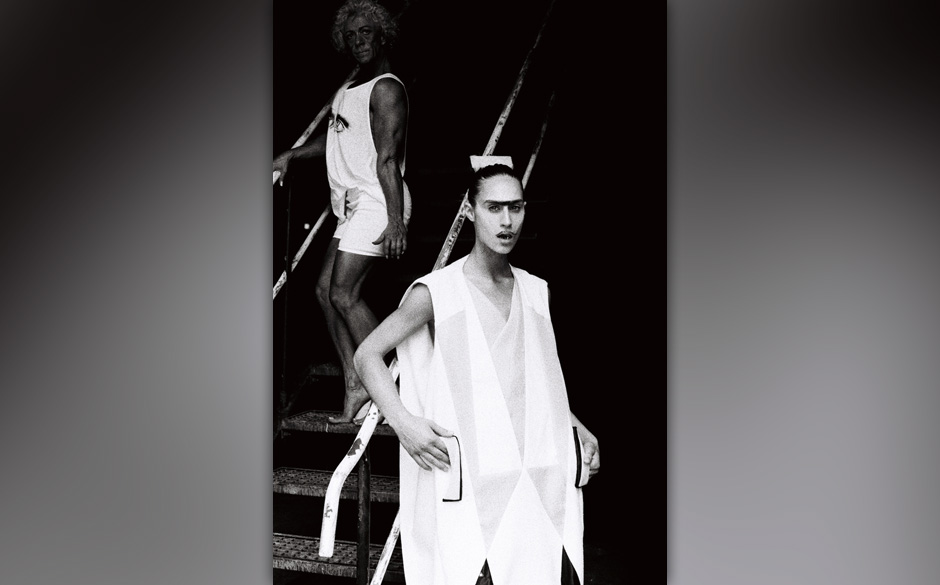 ... auf die Gleichheit aller Menschen in unserer Gesellschaft aufmerksam machen.