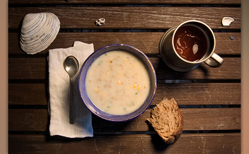 Herman Melville - "Moby Dick":
Gestärkt für den Walfang – Suppe und Brot für den vergrämten Matrosen Ismael.