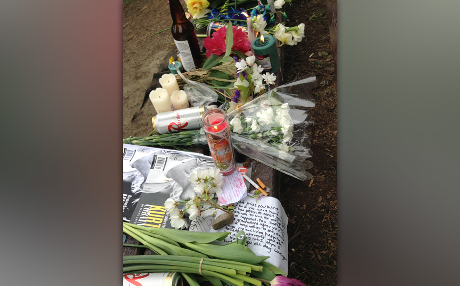 Memorial Bench 3 Kristina Baum.JPG.jpg